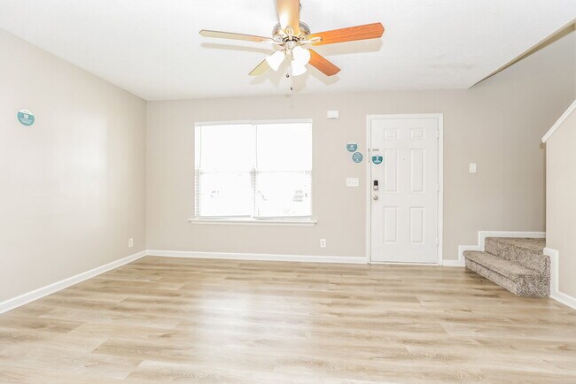 Foto del edificio - 1081 Lakewalk Dr