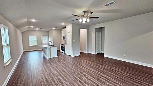 Foto del edificio - 434 Cypress Ln