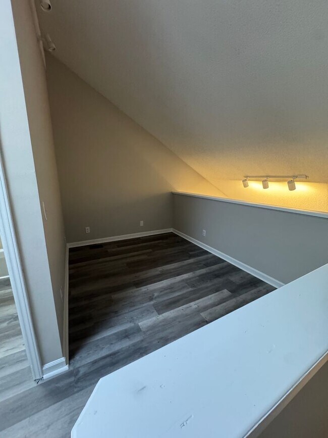 Foto del edificio - 2 Bedroom Townhouse in Sparger Springs Community off Hillsborough Road, Durham NC