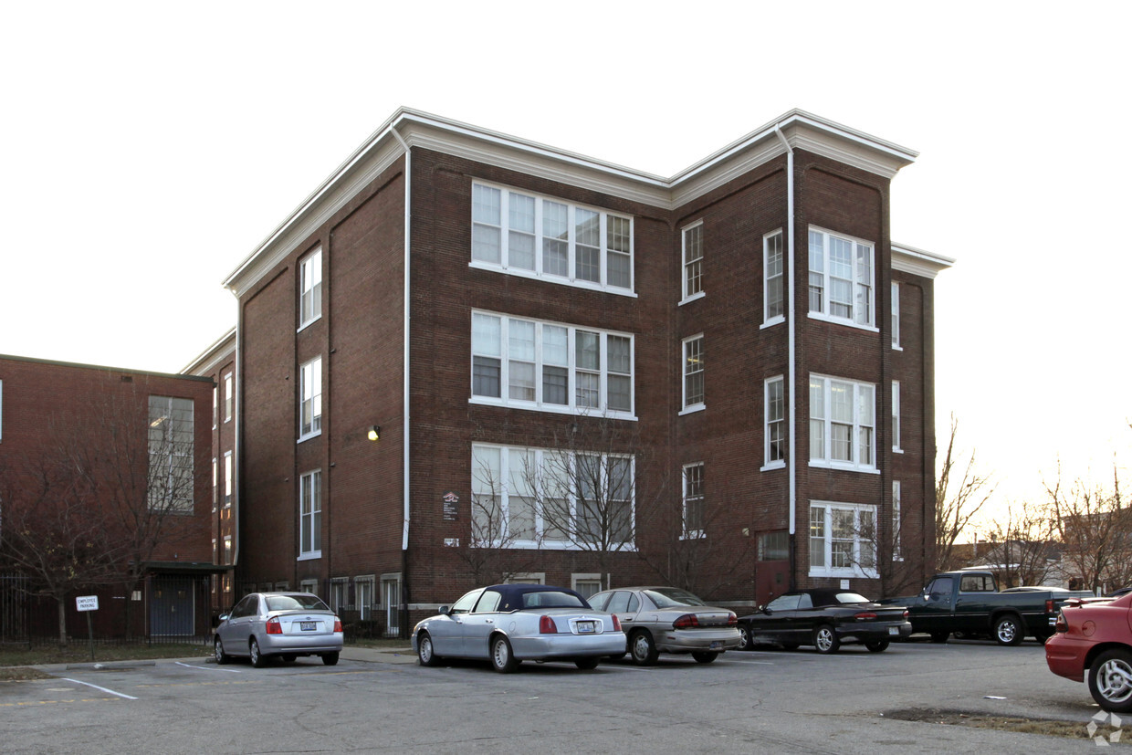 Building Photo - Roosevelt Apartments