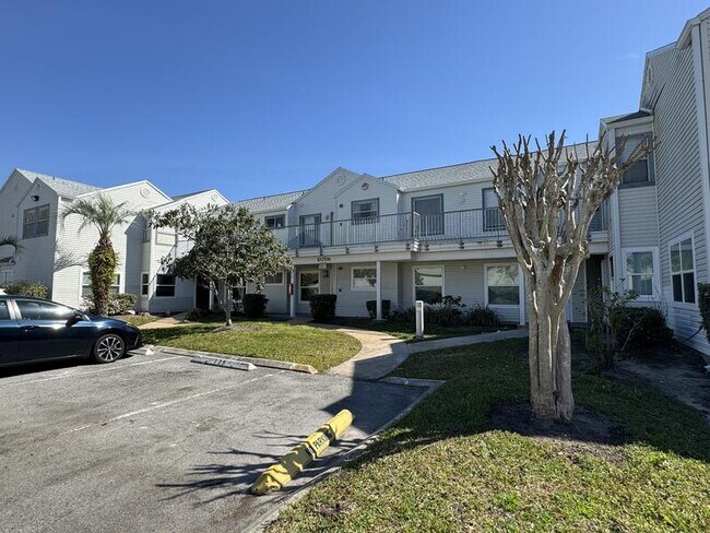 Building Photo - 2536 Woodgate Blvd