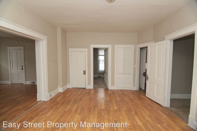 Building Photo - 2717 8th Ave