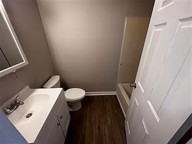 Foto del edificio - Comfortable home a13
