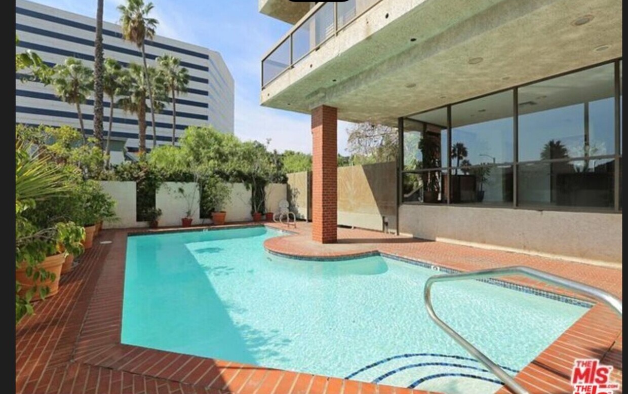 1133 5th St Unit 201, Santa Monica, CA 90403 Condo for Rent in Santa Monica, CA
