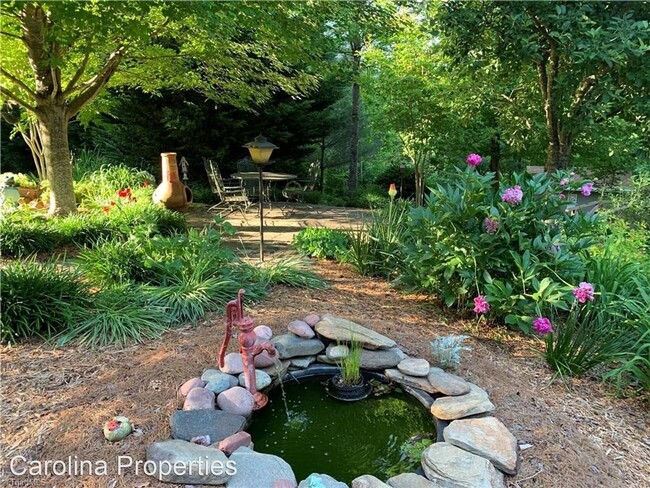 Building Photo - 2 br, 2 bath House - 132 Blue Bird Hill Rd