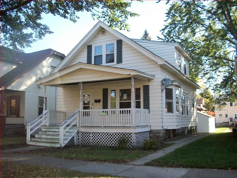 1040 Powers Ave NW, Grand Rapids, MI 49504 House Rental in Grand Rapids, MI