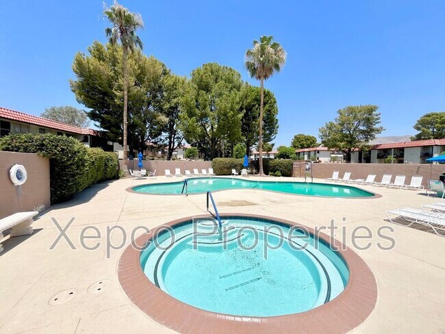 Foto del edificio - 64291 Spyglass Ave
