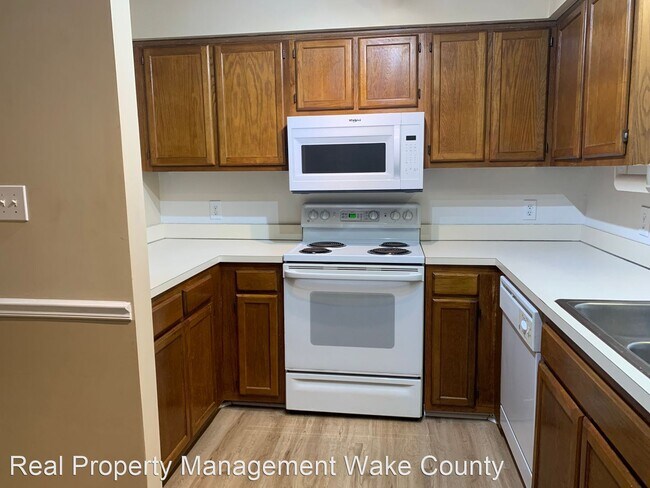 Building Photo - 2 br, 2.5 bath House - 632 Applecross Drive