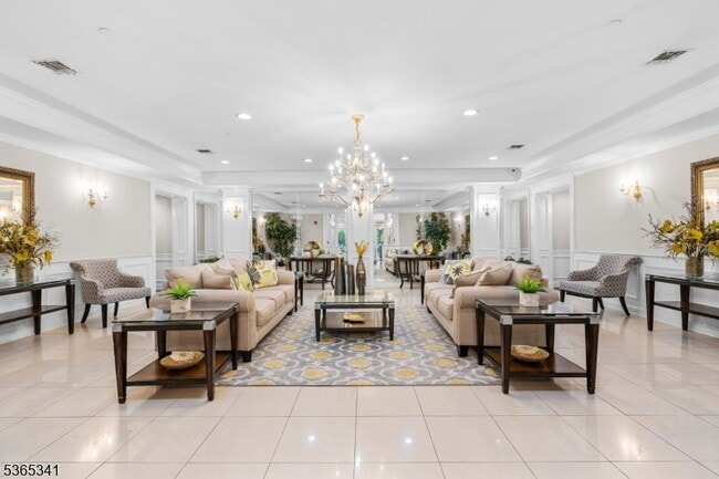 Foto del edificio - 9203 Ravenscroft Rd