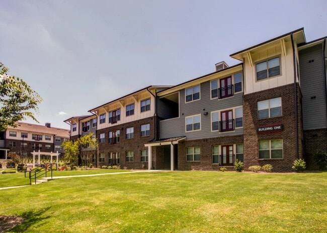 Building Photo - Campus West at Tryon