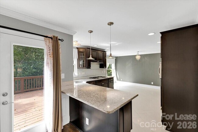Foto del edificio - 3112 English Sparrow Ln