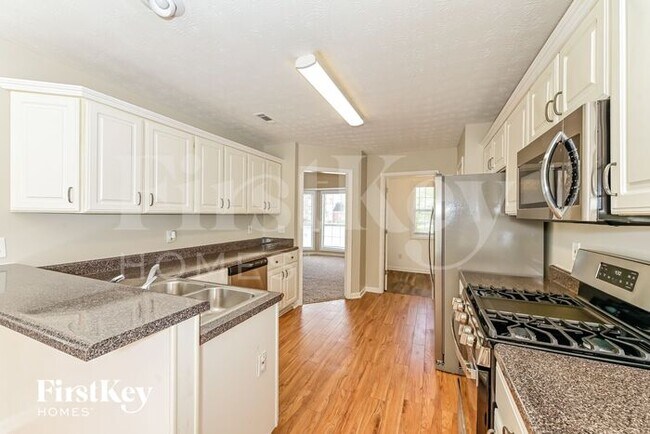 Foto del edificio - 3496 Heathervale Way SW