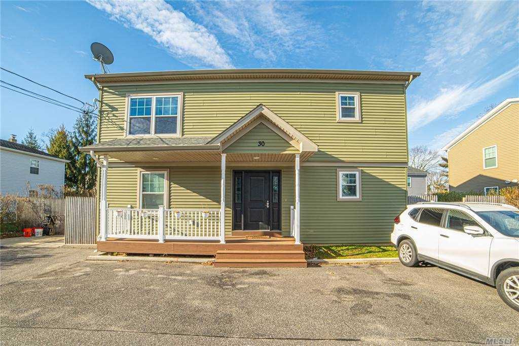 Primary Photo - 30 E Maple St