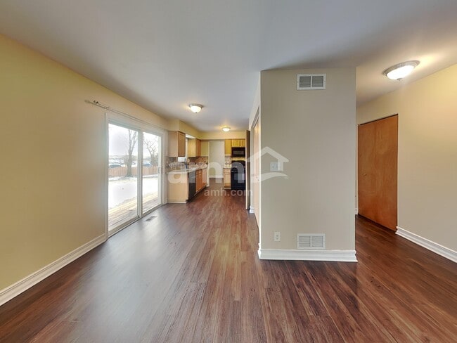 Building Photo - 20825 W Bangor Ct