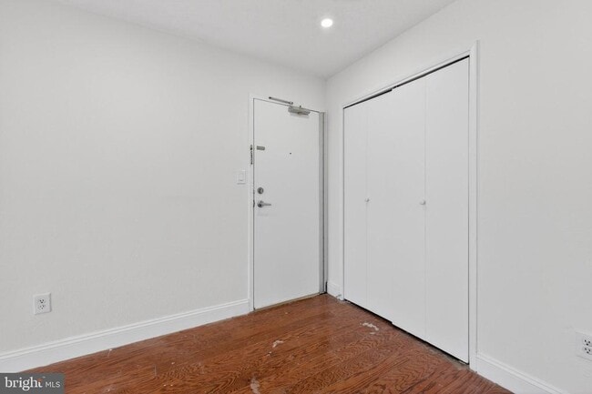 Building Photo - 16 S Van Dorn St