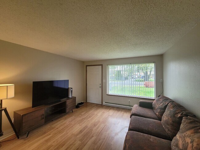 Foto del edificio - Auburn duplex rambler home for rent -  2 b...