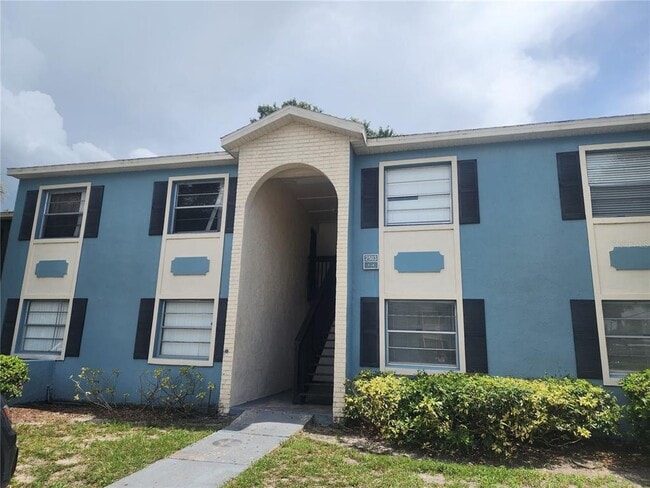 Building Photo - 2503 N Alafaya Trail