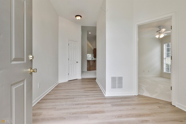 Building Photo - 264 Turnbridge Cir