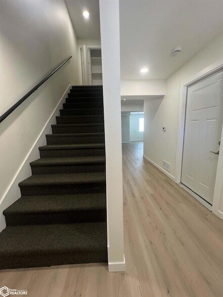 Foto del edificio - 502 Layne Dr