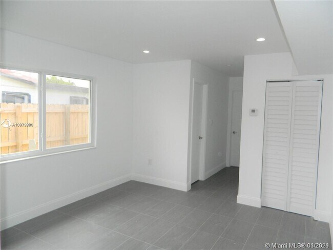 Foto del edificio - 4600 SW 93rd Ct