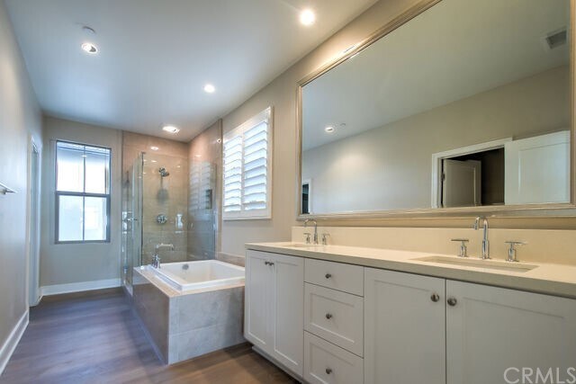Building Photo - 105 Jaybird
