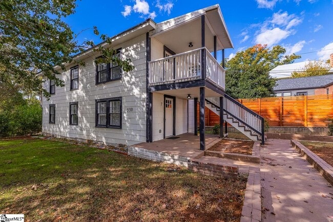 Building Photo - 530 Peronneau St