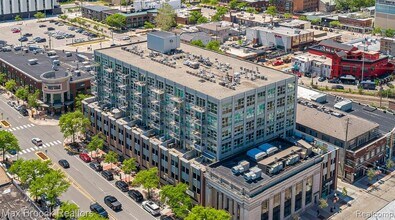 Building Photo - 100 W Fifth St