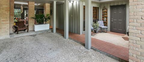 Foto del edificio - 31 Forest Dr Loop