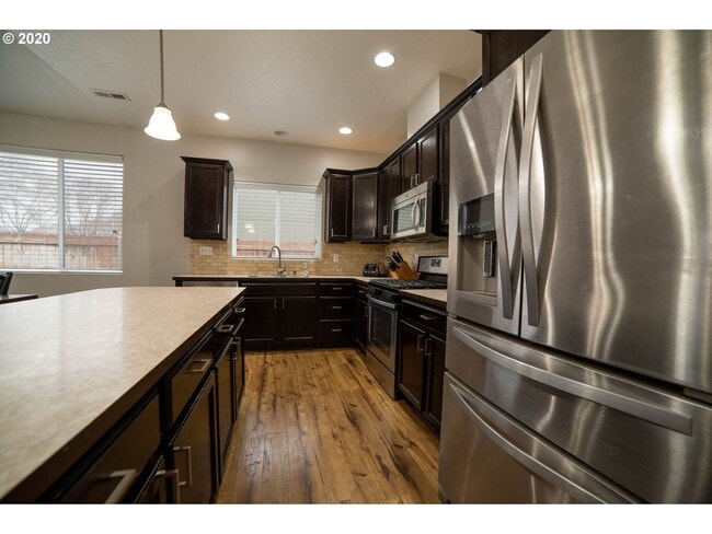 Building Photo - 4 bed 2 bath home in Boardman