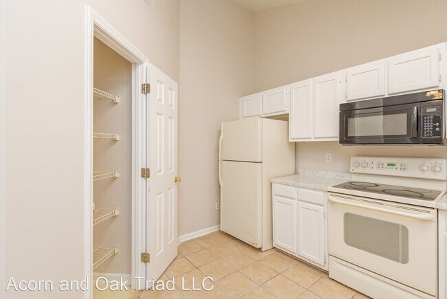 Building Photo - 4 br, 2 bath House - 405 Old Treybrooke Dr