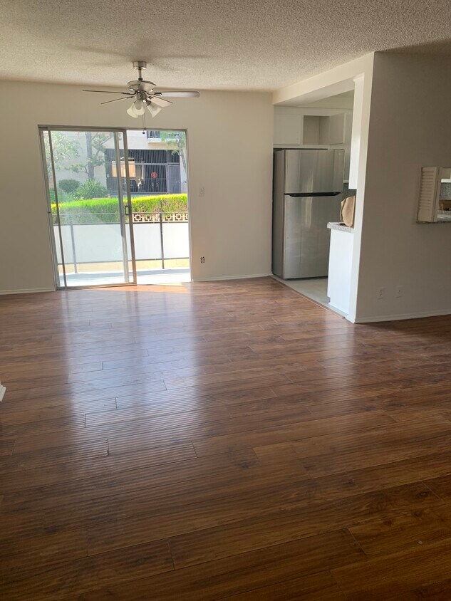 Foto principal - 10350 Almayo Ave