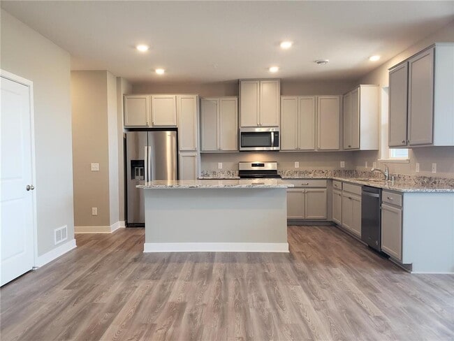 Building Photo - 8836 Granite Ct