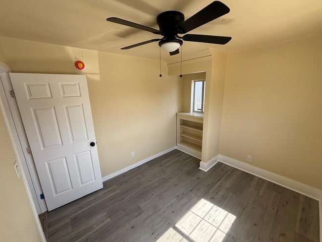 Building Photo - 5306 Cimarron St