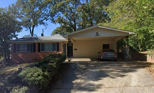 Primary Photo - 1206 N University Ave