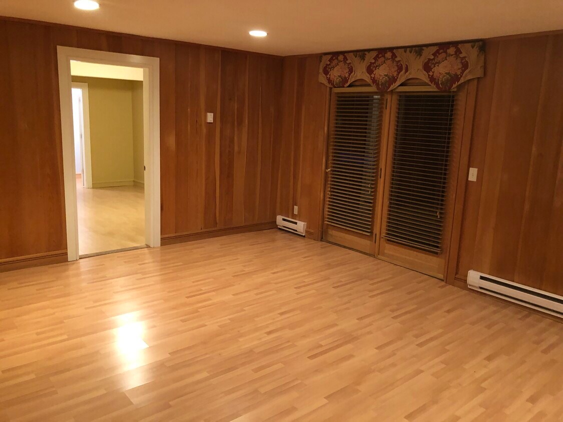 Foto principal - 3214 Quinlan St