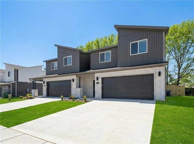 Foto del edificio - 700 Sun Meadows Loop