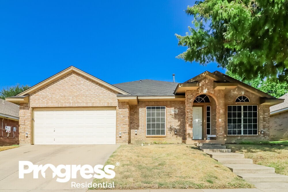 Foto principal - 6004 Copperfield Dr