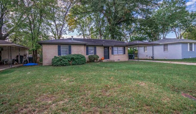 Foto del edificio - 812 Glencrest Ln