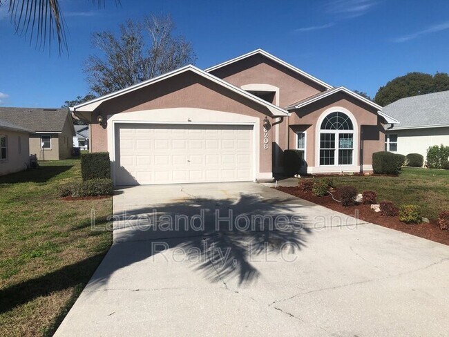 Building Photo - 6208 Egret Dr