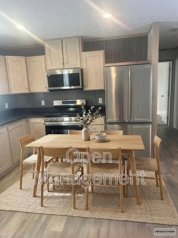 Foto del edificio - 825 1st Ave E