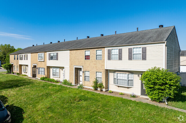 Building Photo - Wellington Commons Condominiums