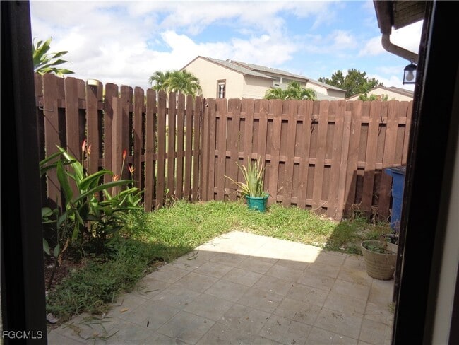 Building Photo - 12962 Elm Creek Ct