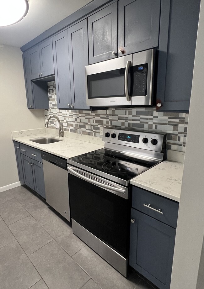 Foto del edificio - 3350 Altamont Rd