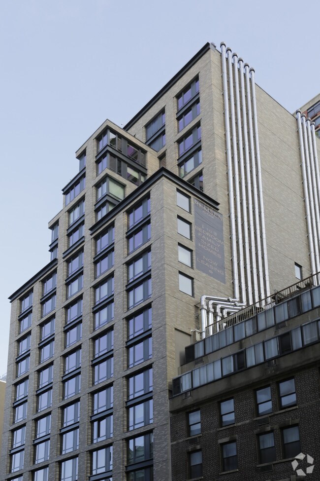 Building Photo - 153 Remsen
