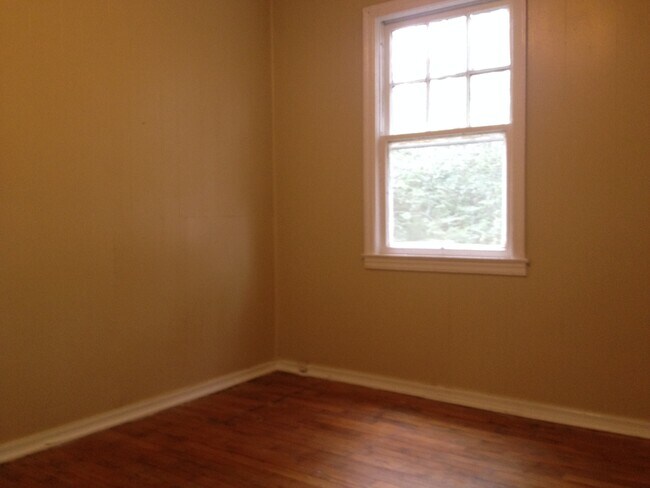Foto del edificio - **UPCOMING**Two Bedroom / One Bathroom Home for Rent in Columbus, GA***