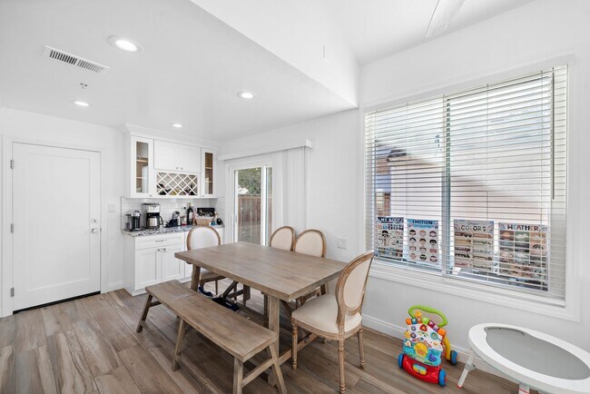 Foto del edificio - 747 Via Otono