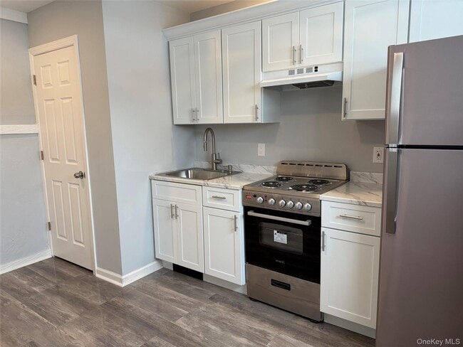 Foto del edificio - 3975 Anne Dr