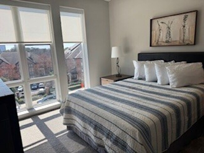 Foto del edificio - 3475 Piedmont Rd NE