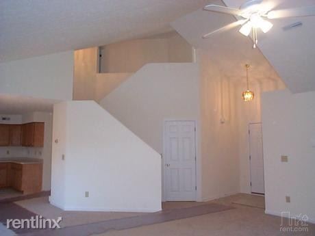 Foto del edificio - 73 Lightning Ln