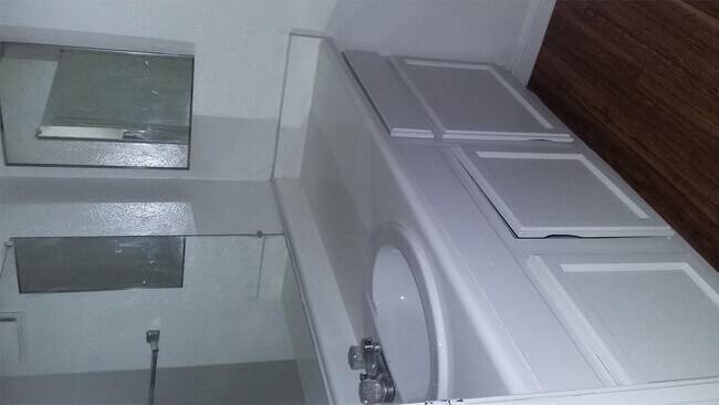 Foto del edificio - 326 Lake Meadows Dr